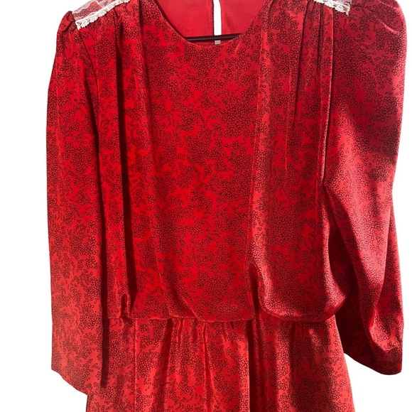 1980’s Vintage Dave & Johnny Red Peplum Midi Dress Red Floral Print with Lace​ - Picture 6 of 13